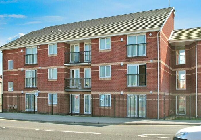 2 Bedroom Flat For Sale In Flat Timperley Court, Widnes, WA8
