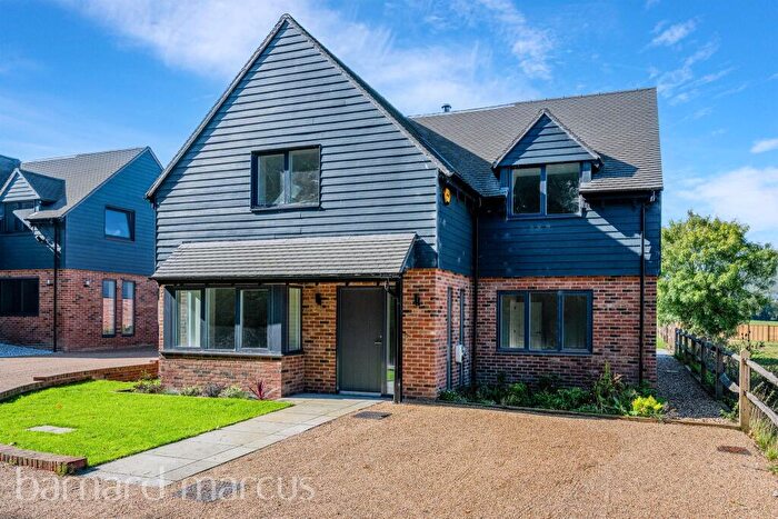 5 Bedroom House For Sale In Woodmansterne Lane, Banstead, SM7
