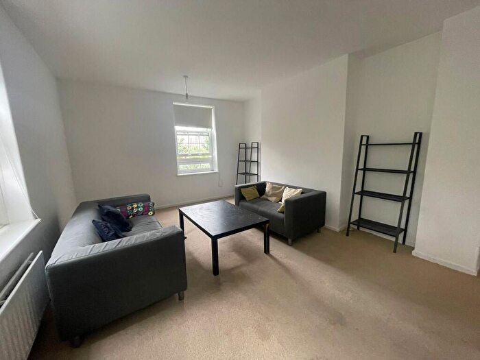 2 Bedroom Apartment To Rent In Mcmillan Street, London, SE8