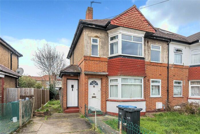 2 Bedroom Flat To Rent In Glenloch Road, Enfield, EN3