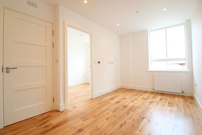 1 Bedroom Apartment To Rent In Rutland House, South Street, Epsom, Surrey, KT18