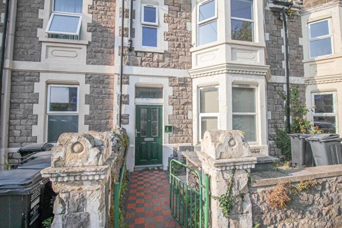 2 Bedroom Flat To Rent In Clevedon Road, Weston-super-Mare, BS23