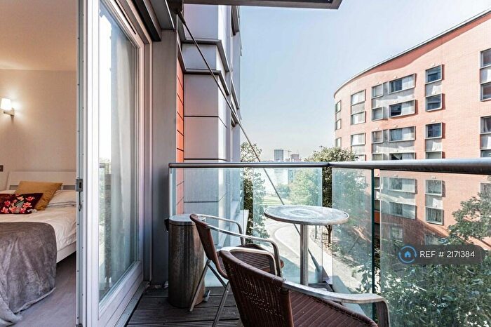 1 Bedroom Flat To Rent In New Providence Wharf, London, E14