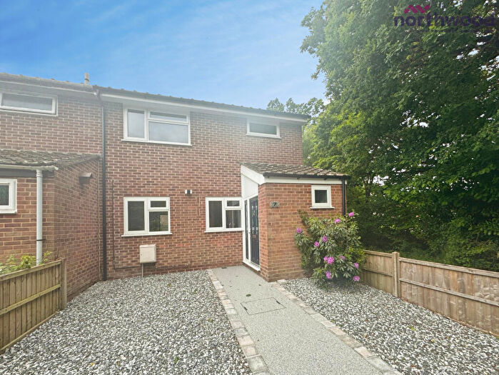 3 Bedroom Semi-Detached House To Rent In Goodwood Gardens, Totton, SO40