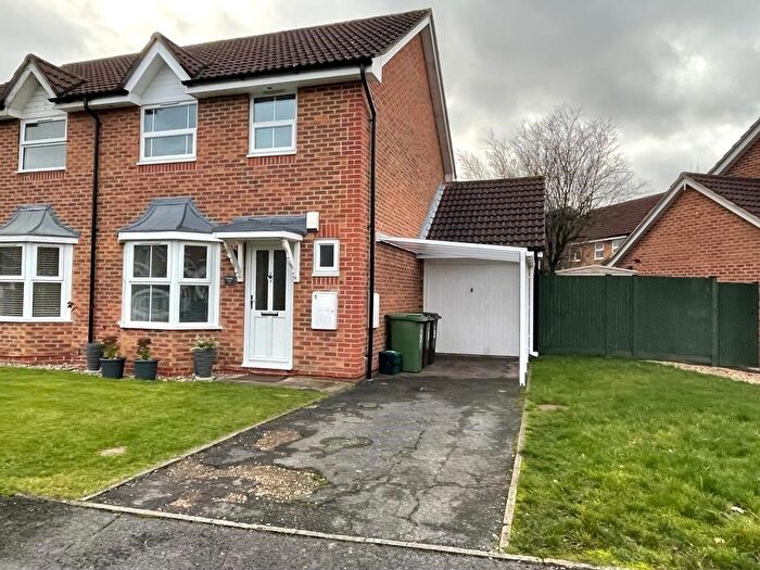 3 Bedroom Semi-Detached House To Rent In Swale Drive, Didcot, OX11