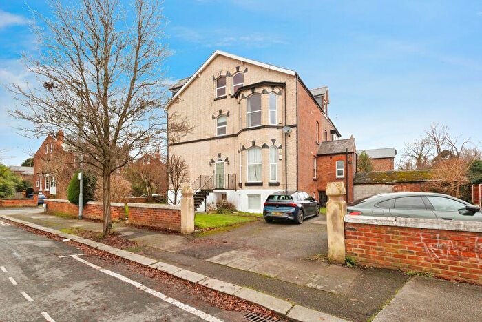 2 Bedroom Flat For Sale In Alan Road, Manchester, Greater Manchester, M20