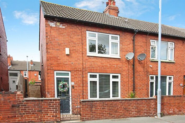 2 Bedroom End Terrace House For Sale In Joffre Avenue, Castleford, WF10