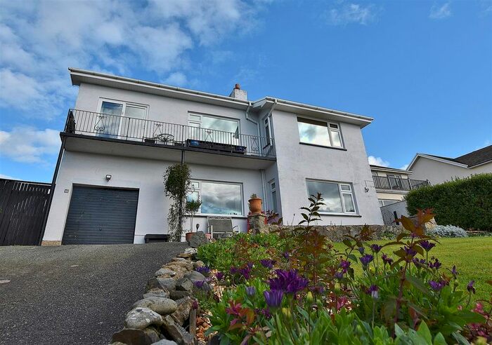 4 Bedroom Detached House For Sale In Holbrook Road, Broad Haven, Haverfordwest SA62
