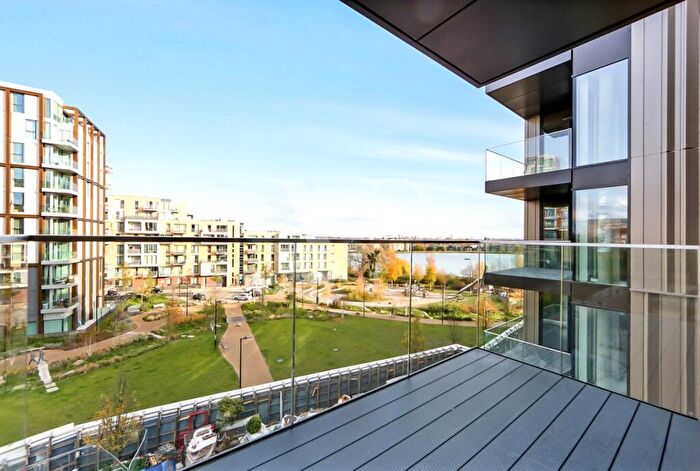 1 Bedroom Apartment To Rent In Hartingtons Court, Coster Avenue, Greater London, N4