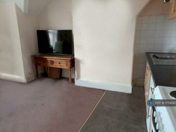 Studio To Rent In Aquarium Street, Rhyl, LL18