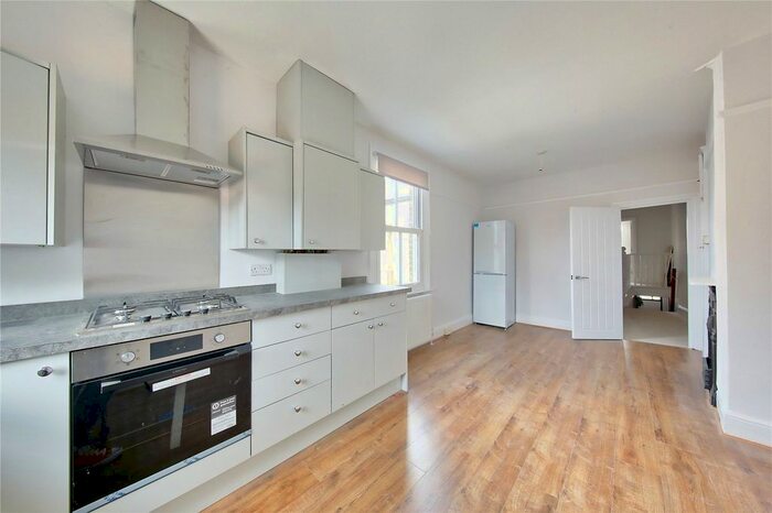 1 Bedroom Flat To Rent In Stanley Road, Teddington, TW11