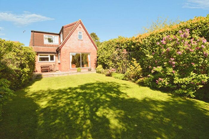 4 Bedroom Detached House For Sale In Upper Eastern Green Lane, Eastern Green, Coventry, CV5