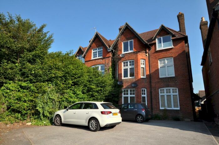 Apartment To Rent In Epsom Road, Guildford, Surrey, GU1
