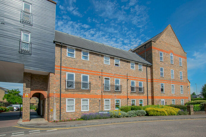 2 Bedroom Apartment To Rent In Station Road, Ware, SG12