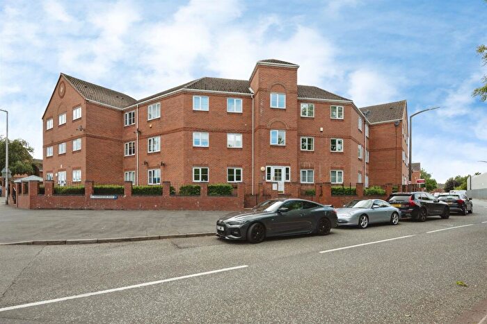 2 Bedroom Flat For Sale In Summerton Road, Oldbury, B69