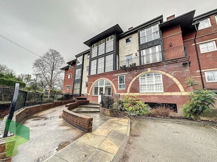 1 Bedroom Apartment For Sale In Park Lodge, Beardwood, BB2