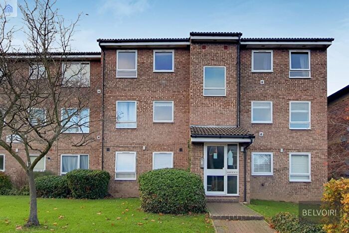 2 Bedroom Flat To Rent In Carlton Road, Sidcup, DA14