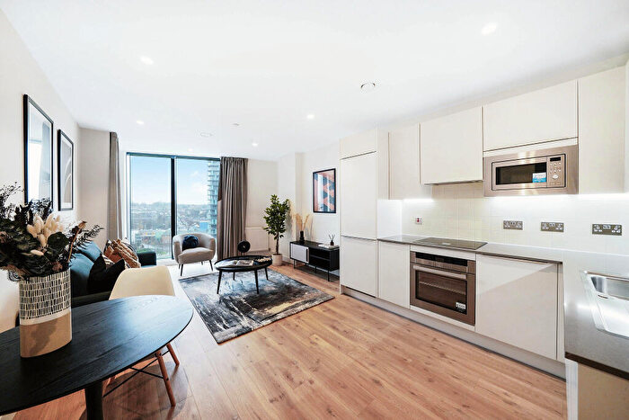2 Bedroom Apartment To Rent In Pinnacle Tower, SE13