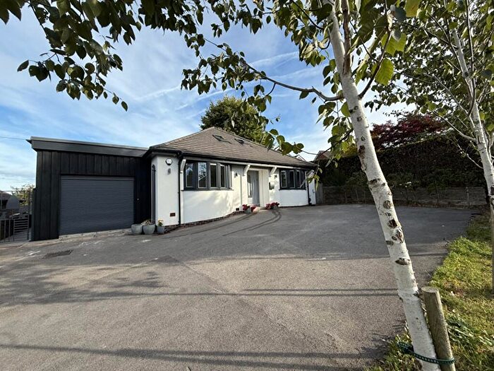 4 Bedroom Detached House For Sale In The Drive, Bollington, SK10