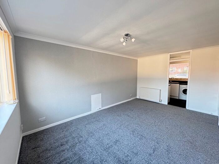 1 Bedroom Flat For Sale In School Lane, Kenilworth, CV8