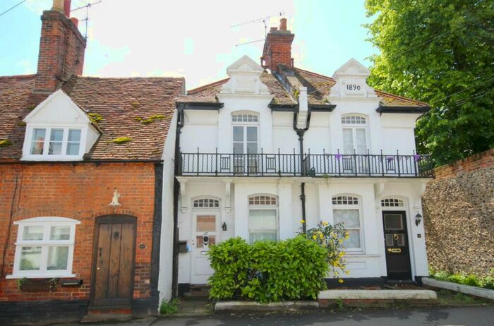 1 Bedroom Terraced House To Rent In Gravel Hill, Henley-on-Thames, Oxfordshire, RG9