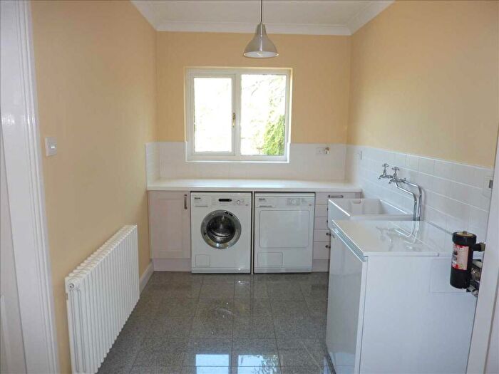 3 Bedroom Detached House For Sale In Chapel Lane, Barnoldby-le-beck, Grimsby, DN37