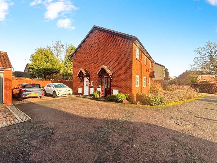 1 Bedroom End Of Terrace House For Sale In Carters Close, Sutton Coldfield, B76