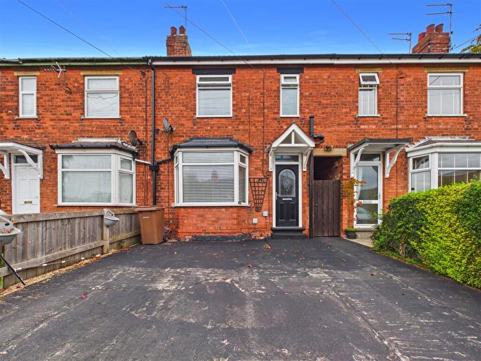 3 Bedroom Terraced House For Sale In The Circle, Hessle, HU13