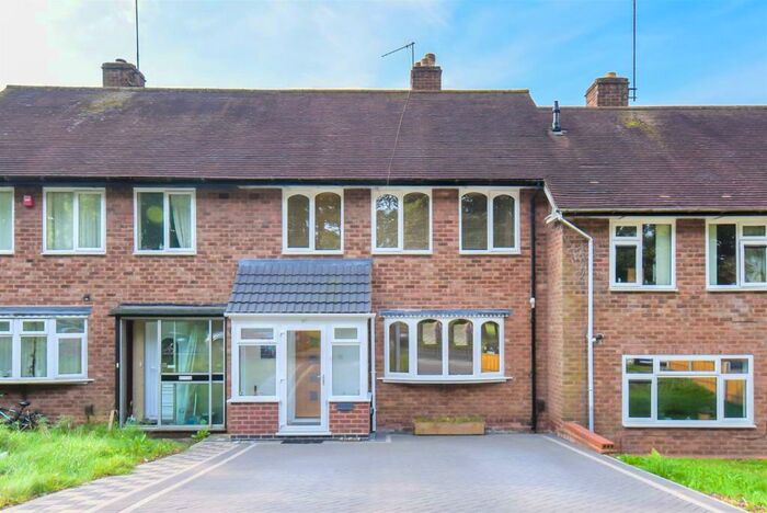 3 Bedroom House To Rent In Mill Farm Road, Birmingham, B17