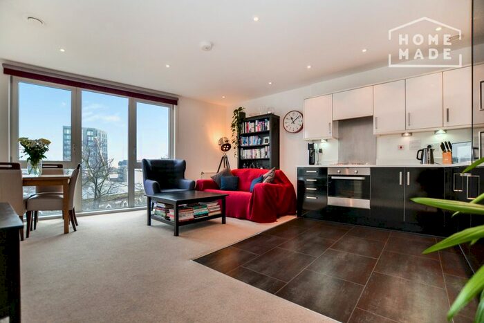 2 Bedroom Flat To Rent In Bellville House, Greenwich, SE10