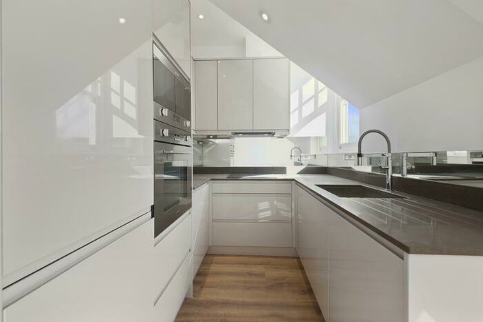 1 Bedroom Flat To Rent In Queens Avenue, Muswell Hill, N10