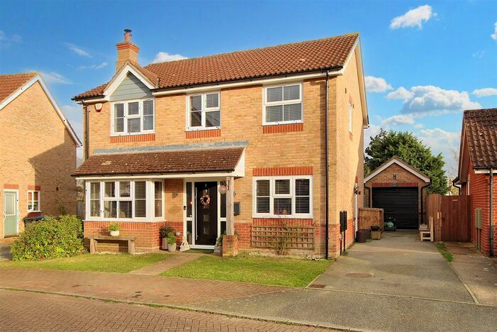 4 Bedroom Detached House To Rent In Brettenham Crescent, Ipswich, IP4