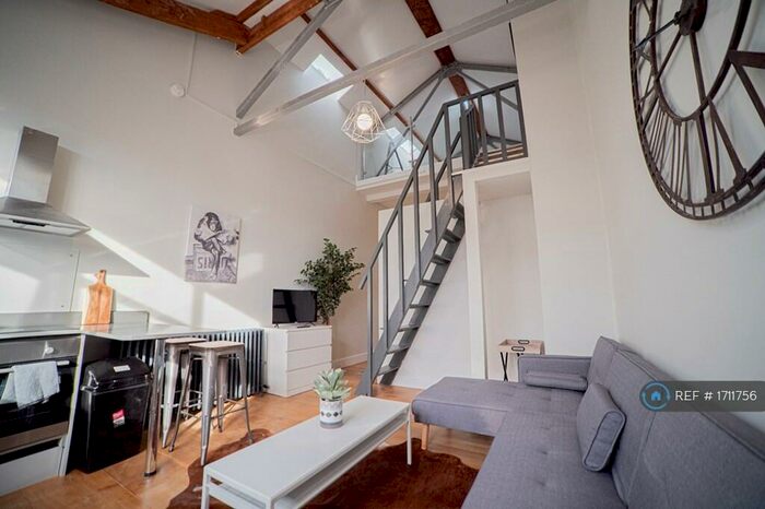 2 Bedroom Flat To Rent In Guildford Street, Luton, LU1