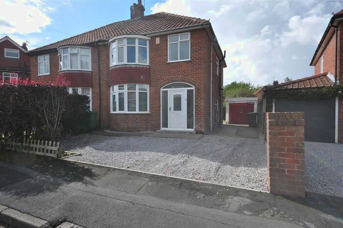 3 Bedroom Property To Rent In Moatfield, York, YO10