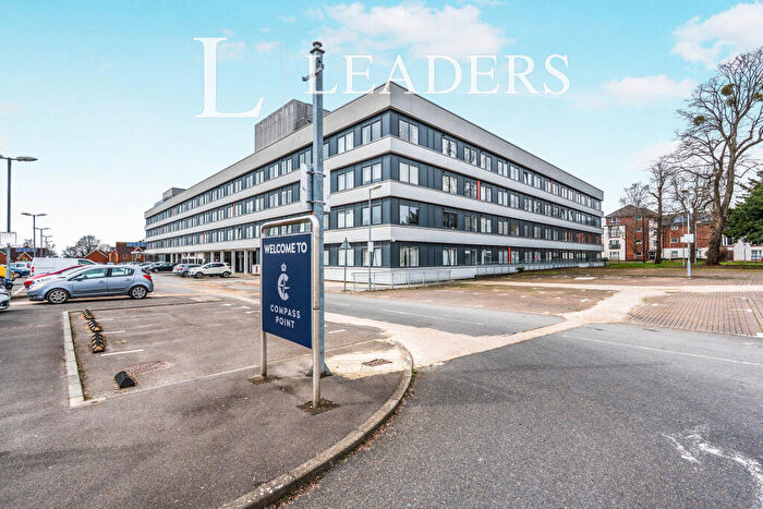 1 Bedroom Apartment To Rent In Compass Point, SO16