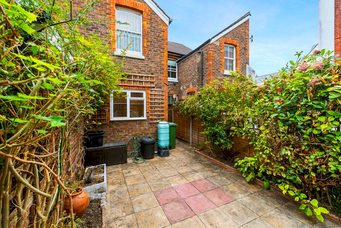 3 Bedroom Terraced House For Sale In Ref: Sb - Birkheads Road, Reigate, RH2