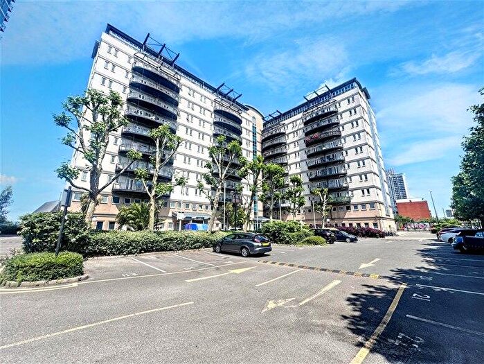 1 Bedroom Flat To Rent In Central House, - High Street, Stratford, E15
