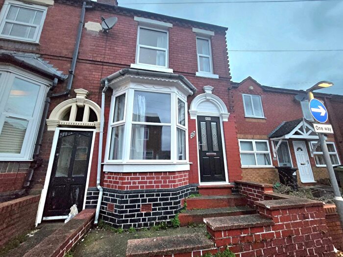 2 Bedroom Semi-Detached House To Rent In King Street, Stourbridge, DY9