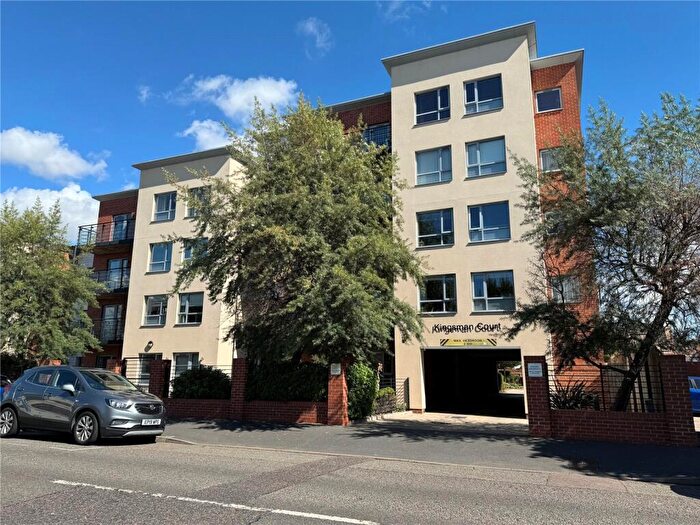 1 Bedroom Apartment For Sale In Carnarvon Road, Clacton-on-Sea, Essex, CO15