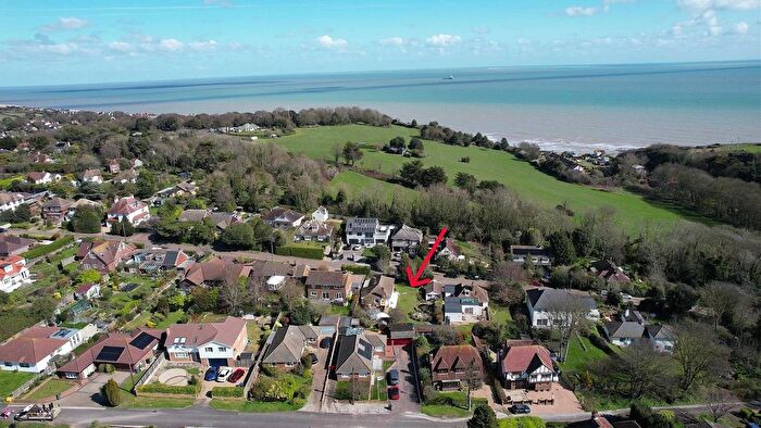 3 Bedroom Bungalow For Sale In Kingsdown Hill, Kingsdown, Deal, CT14