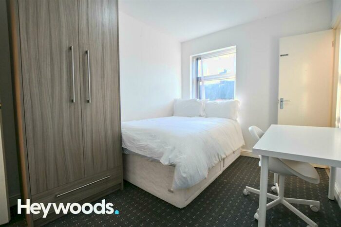 1 Bedroom House Of Multiple Occupation To Rent In Chamberlain Street, Stoke-On-Trent, ST1