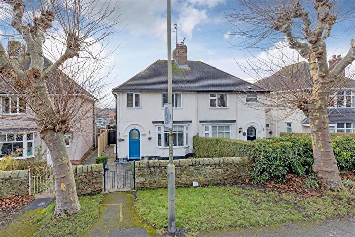 3 Bedroom Semi-Detached House For Sale In Old Road, Chesterfield, S40