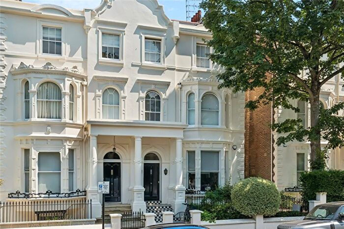 Studio For Sale In Randolph Road, Maida Vale, London, W9