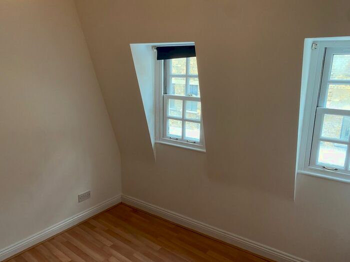 1 Bedroom Flat For Sale In Cleveland Grove, London, E1