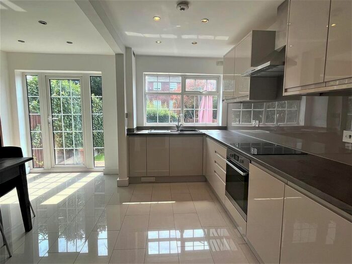 4 Bedroom Terraced House To Rent In St. Stephens Road, London, W13