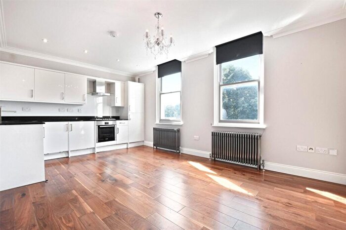1 Bedroom Terraced House To Rent In Amhurst Road, London, E8