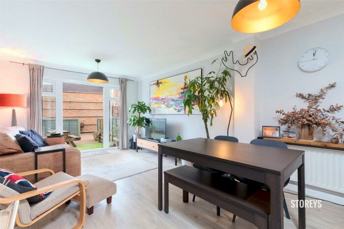 2 Bedroom Duplex To Rent In Leabank Square, Hackney Wick, London, E9