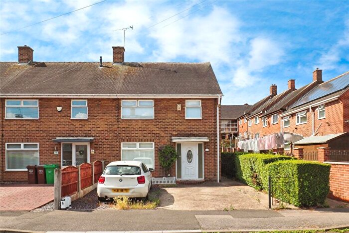 3 Bedroom End Of Terrace House For Sale In Manor Farm Lane, Clifton, Nottingham, NG11