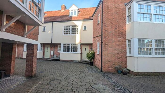 3 Bedroom Mews For Sale In Mill Street, Wells, BA5