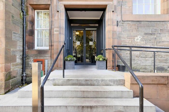 1 Bedroom Flat To Rent In Flat, Mcdonald Road, Edinburgh, EH7